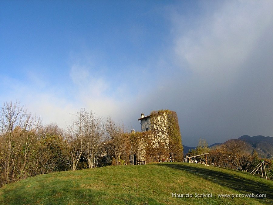 02 Agriturismo Fustinoni ai Prati Parini.JPG